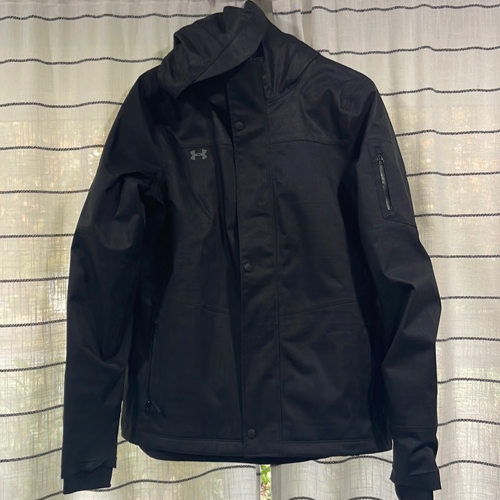 Men’s Medium under armor jacket